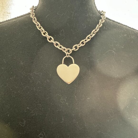 Jewelry - Silver Large Heart Chunky Necklace